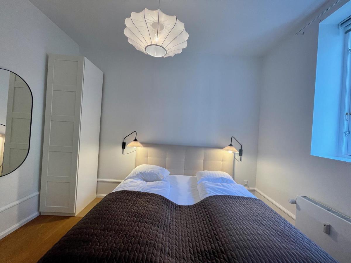 Beautiful 3 Bedroom Flat Next To The Marble Church コペンハーゲン エクステリア 写真