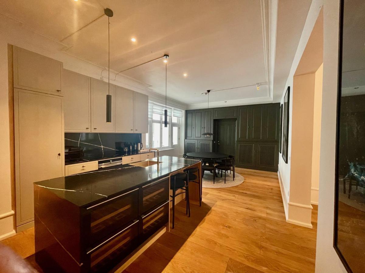 Beautiful 3 Bedroom Flat Next To The Marble Church コペンハーゲン エクステリア 写真